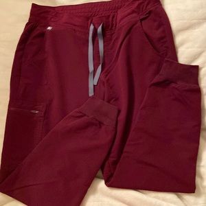 Figs Zamora Jogger scrub pants. Size Large